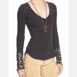 We the free FP xs vneck "art school" top with sleeve detail